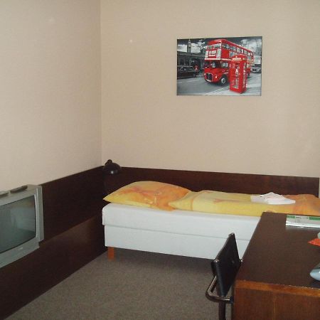 Hotel Bílá Růže Brno Esterno foto
