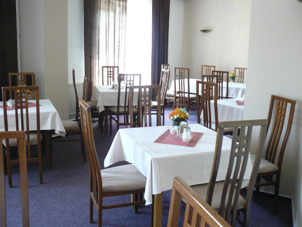 Hotel Bílá Růže Brno Esterno foto
