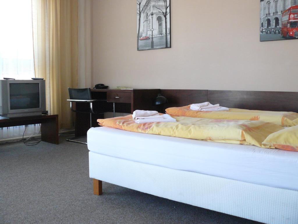 Hotel Bílá Růže Brno Esterno foto